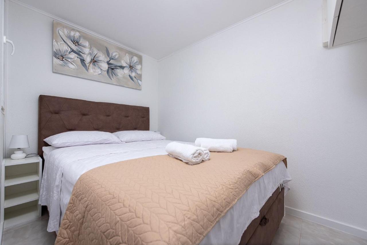 Apartment Belleza With Private Jacuzzi 자다르 외부 사진