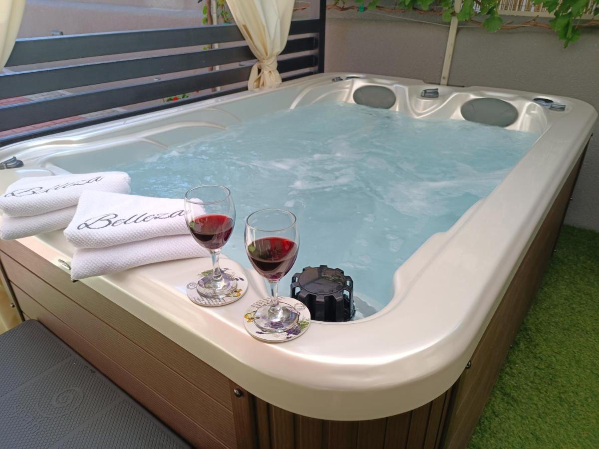 Apartment Belleza With Private Jacuzzi 자다르 외부 사진