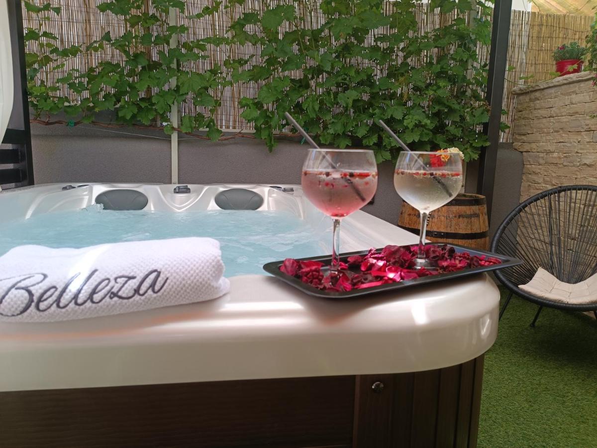 Apartment Belleza With Private Jacuzzi 자다르 외부 사진